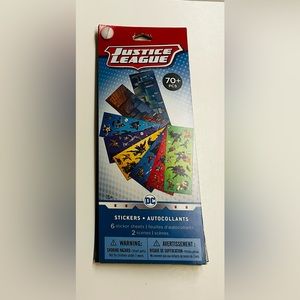 New Hallmark Stickers Justice League 70 + Stickers 2 Scenes made in USA
